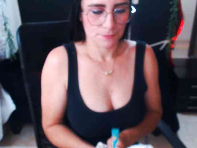 JIMENAMILFX webcam