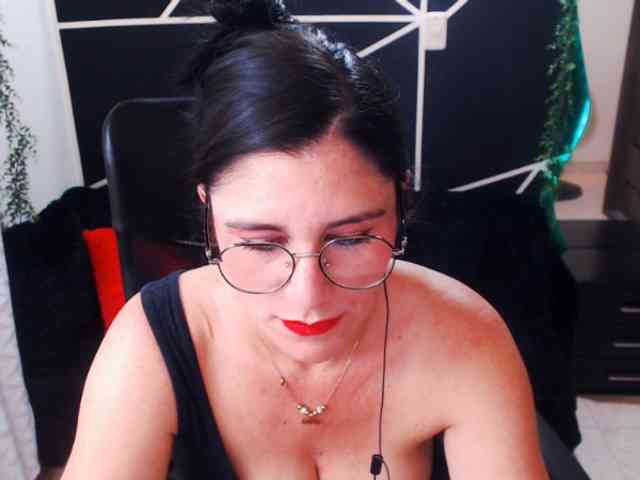 JIMENAMILFX webcam