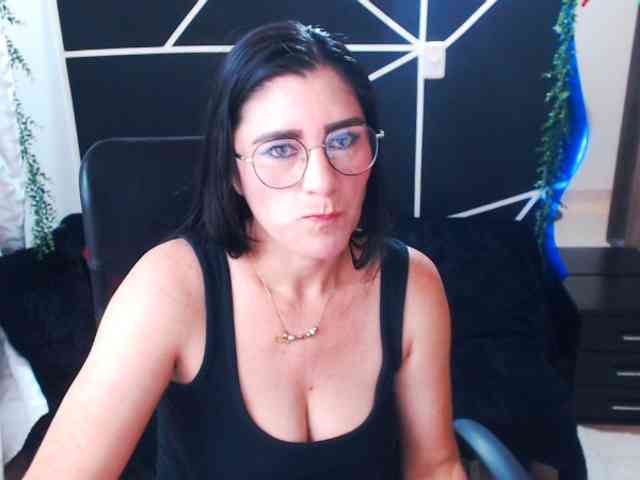 JIMENAMILFX webcam