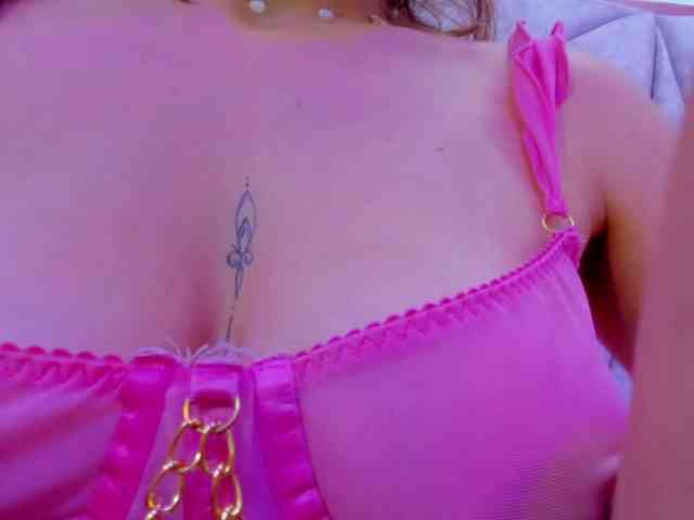 juliethawhite webcam