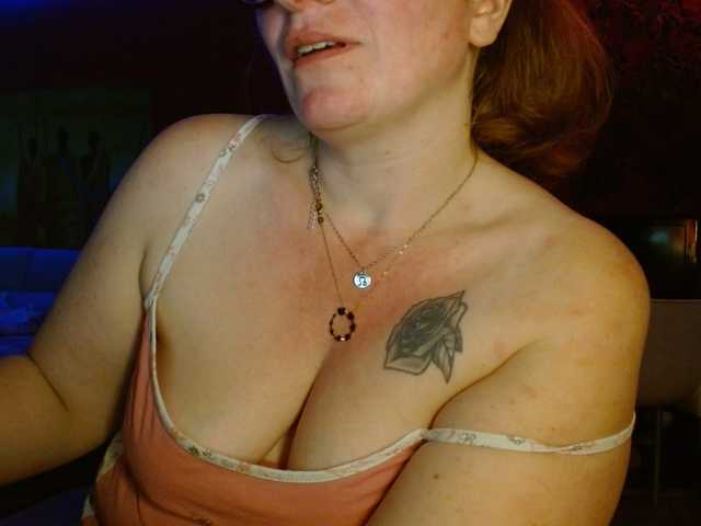 Petitoiseaucoquine's BongaCams show and profile