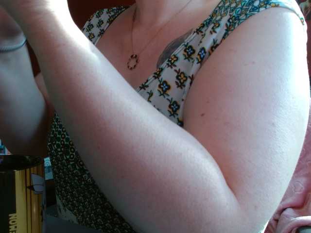 Petitoiseaucoquine's BongaCams show and profile