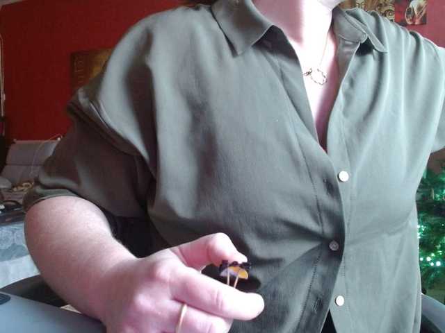 Petitoiseaucoquine's BongaCams show and profile