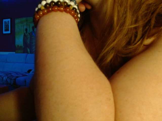 Petitoiseaucoquine's BongaCams show and profile