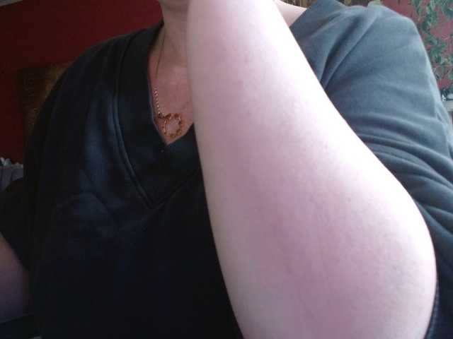 Petitoiseaucoquine's BongaCams show and profile