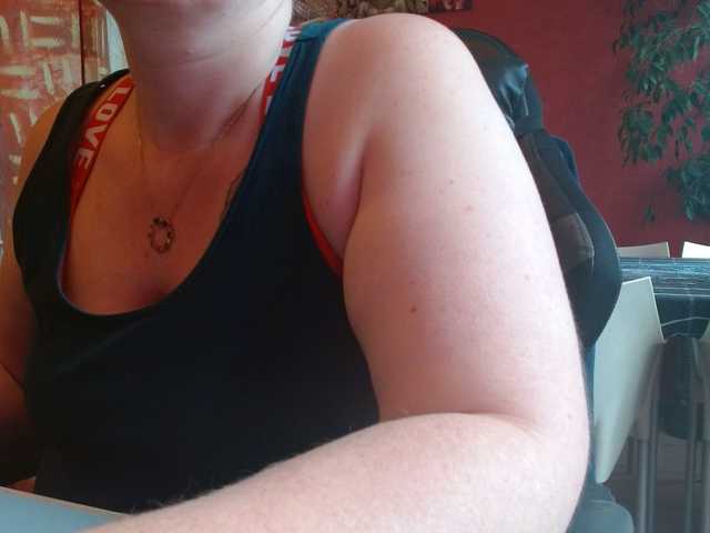 Petitoiseaucoquine vous attend pour discuter, flirter et plus sur bongacams