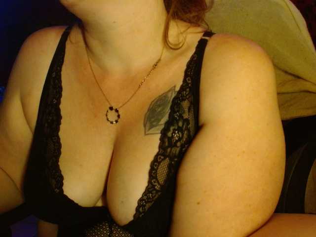 Petitoiseaucoquine's BongaCams show and profile