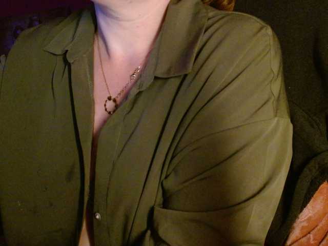 Petitoiseaucoquine's BongaCams show and profile