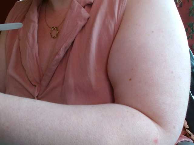 Petitoiseaucoquine, une amatrice française avec qui discuter et avoir du sexe