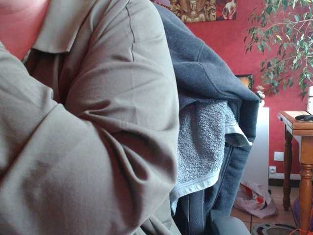 Petitoiseaucoquine's BongaCams show and profile