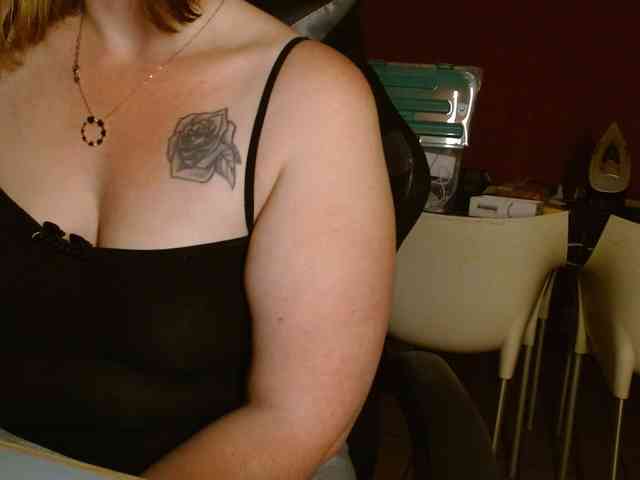 Petitoiseaucoquine webcam