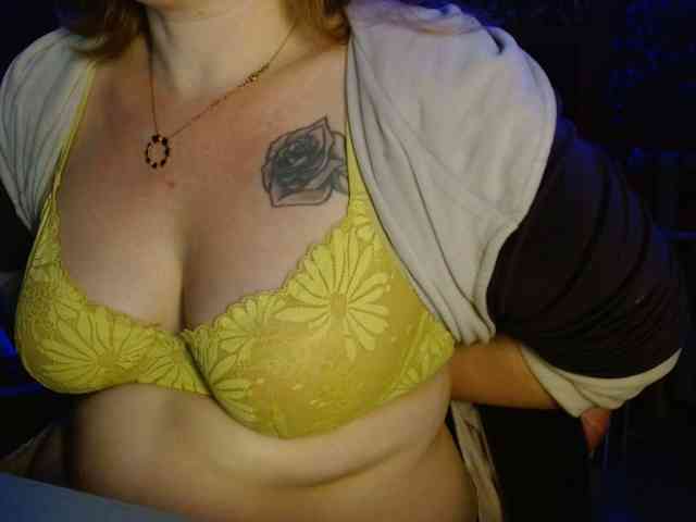 Petitoiseaucoquine webcam