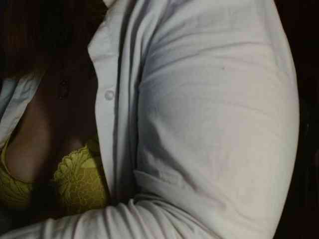 Petitoiseaucoquine webcam