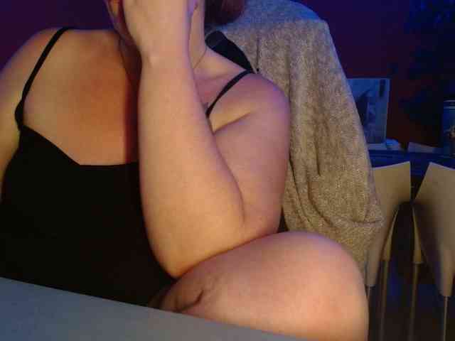 Petitoiseaucoquine webcam