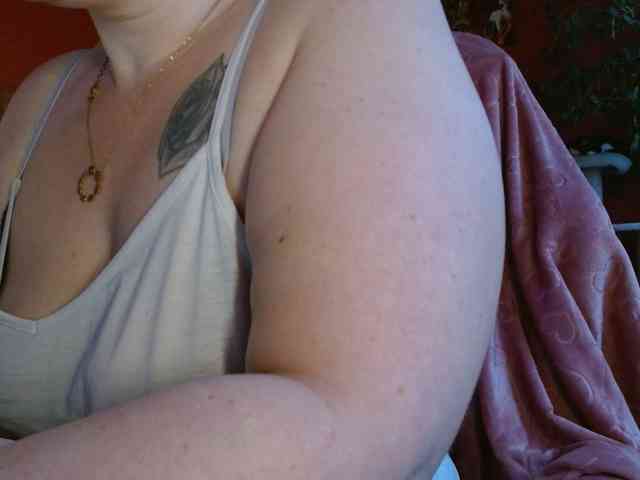 Petitoiseaucoquine webcam