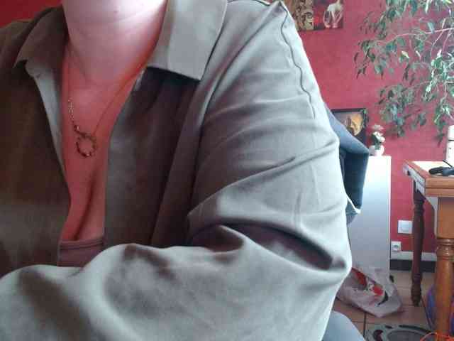 Petitoiseaucoquine webcam