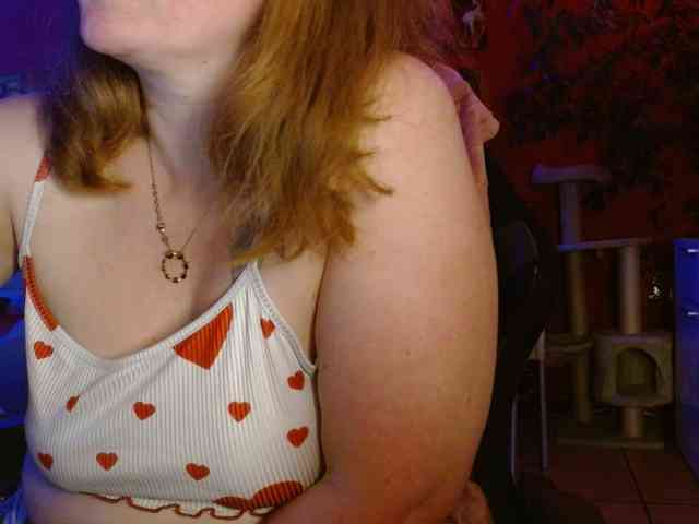 Petitoiseaucoquine webcam