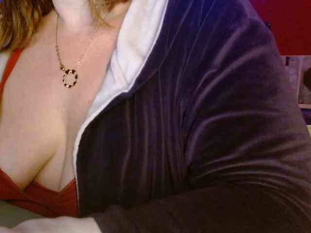 Petitoiseaucoquine webcam
