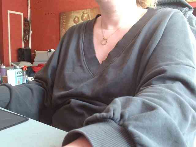 Petitoiseaucoquine webcam