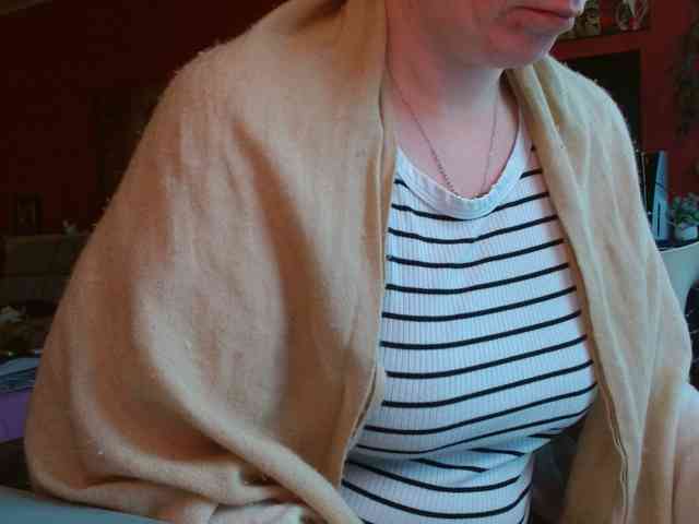 Petitoiseaucoquine webcam