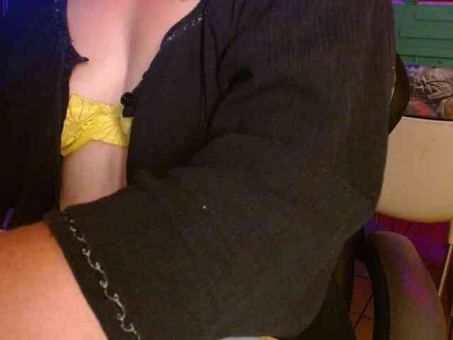 Petitoiseaucoquine webcam