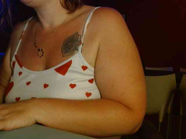 Petitoiseaucoquine webcam