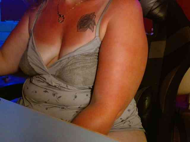 Petitoiseaucoquine webcam