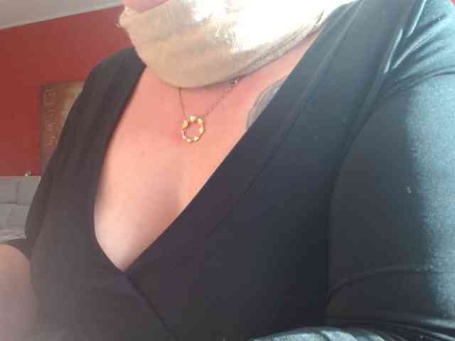 Petitoiseaucoquine webcam