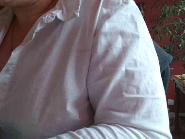 Petitoiseaucoquine webcam