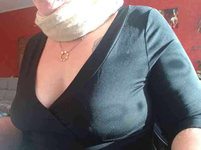 Petitoiseaucoquine webcam