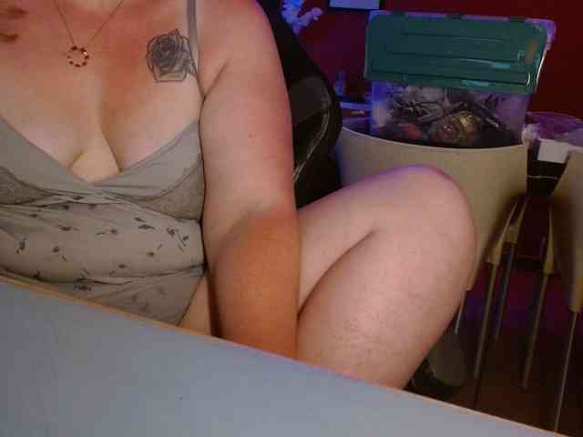 Petitoiseaucoquine webcam