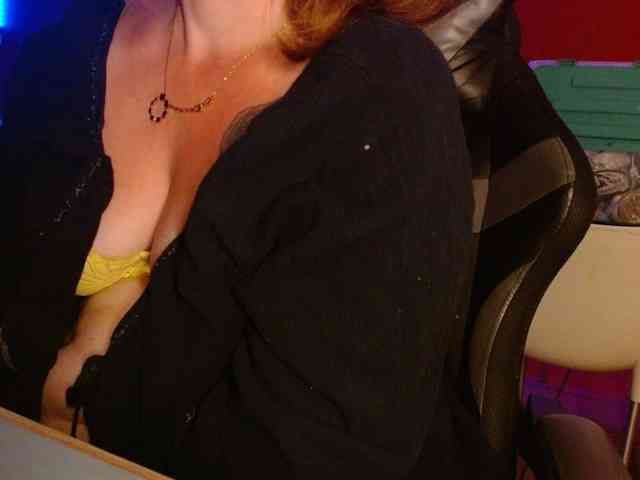 Petitoiseaucoquine webcam