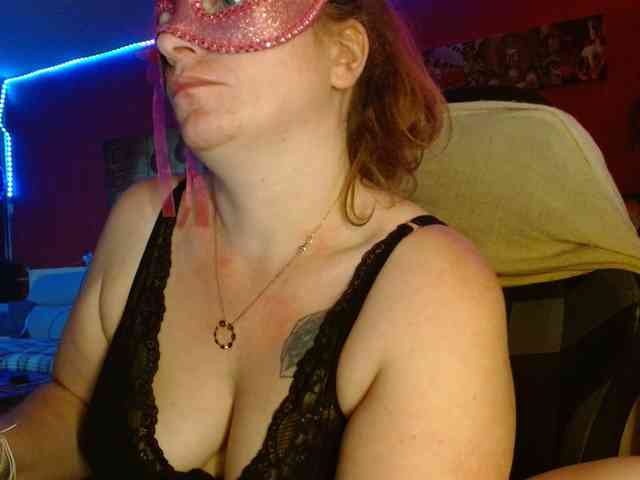 Petitoiseaucoquine webcam