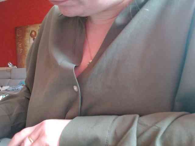 Petitoiseaucoquine webcam