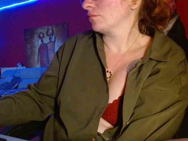 Petitoiseaucoquine webcam