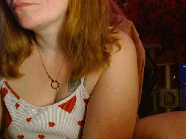 Petitoiseaucoquine webcam