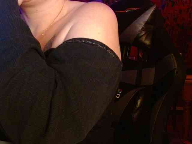 Petitoiseaucoquine webcam