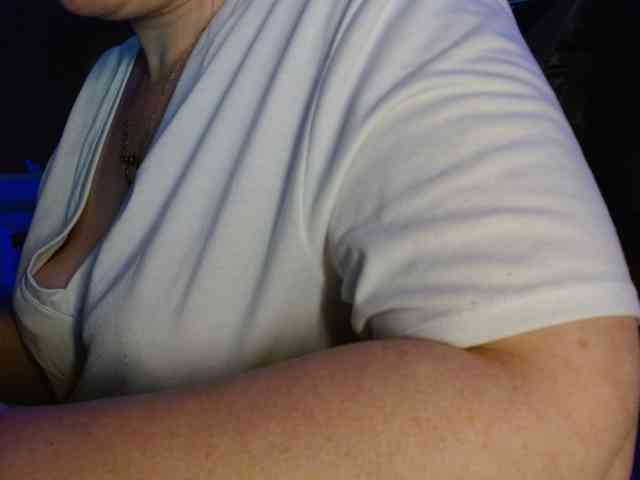 Petitoiseaucoquine webcam