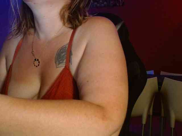 Petitoiseaucoquine webcam