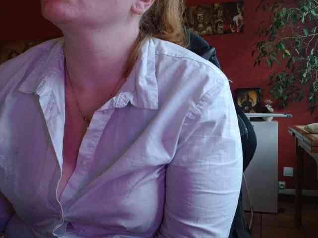 Petitoiseaucoquine webcam