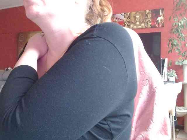 Petitoiseaucoquine webcam