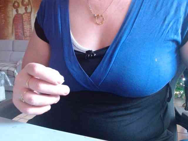 Petitoiseaucoquine webcam