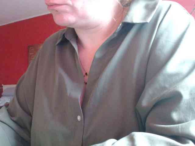 Petitoiseaucoquine webcam