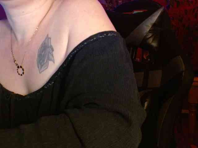 Petitoiseaucoquine webcam