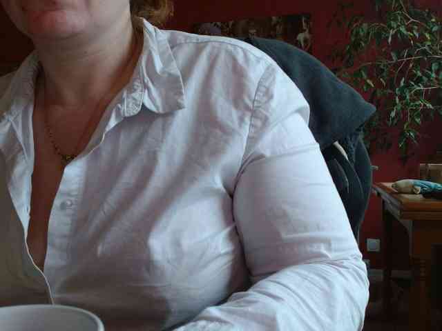 Petitoiseaucoquine webcam