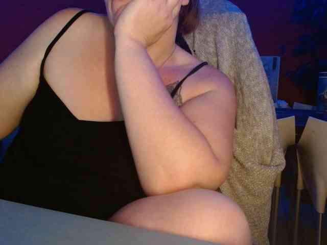 Petitoiseaucoquine webcam