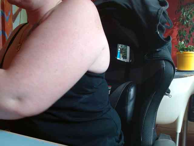 Petitoiseaucoquine webcam