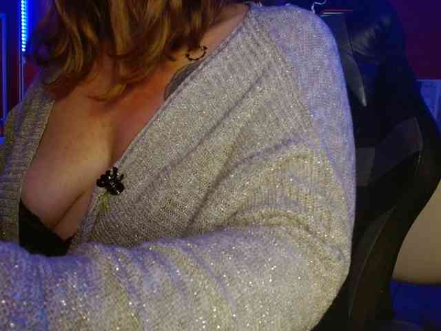 Petitoiseaucoquine webcam