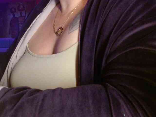 Petitoiseaucoquine webcam