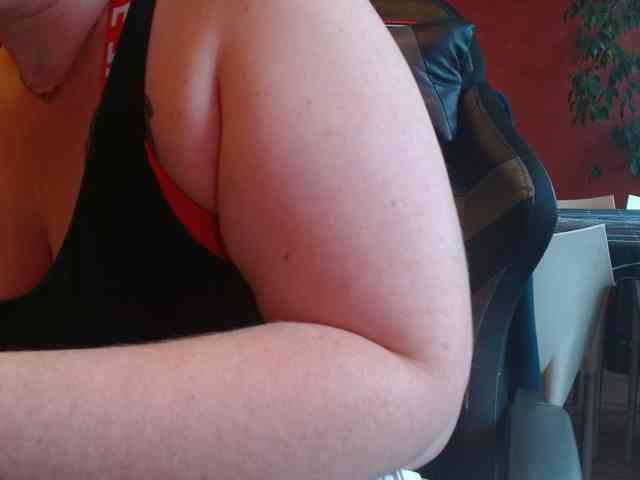 Petitoiseaucoquine webcam